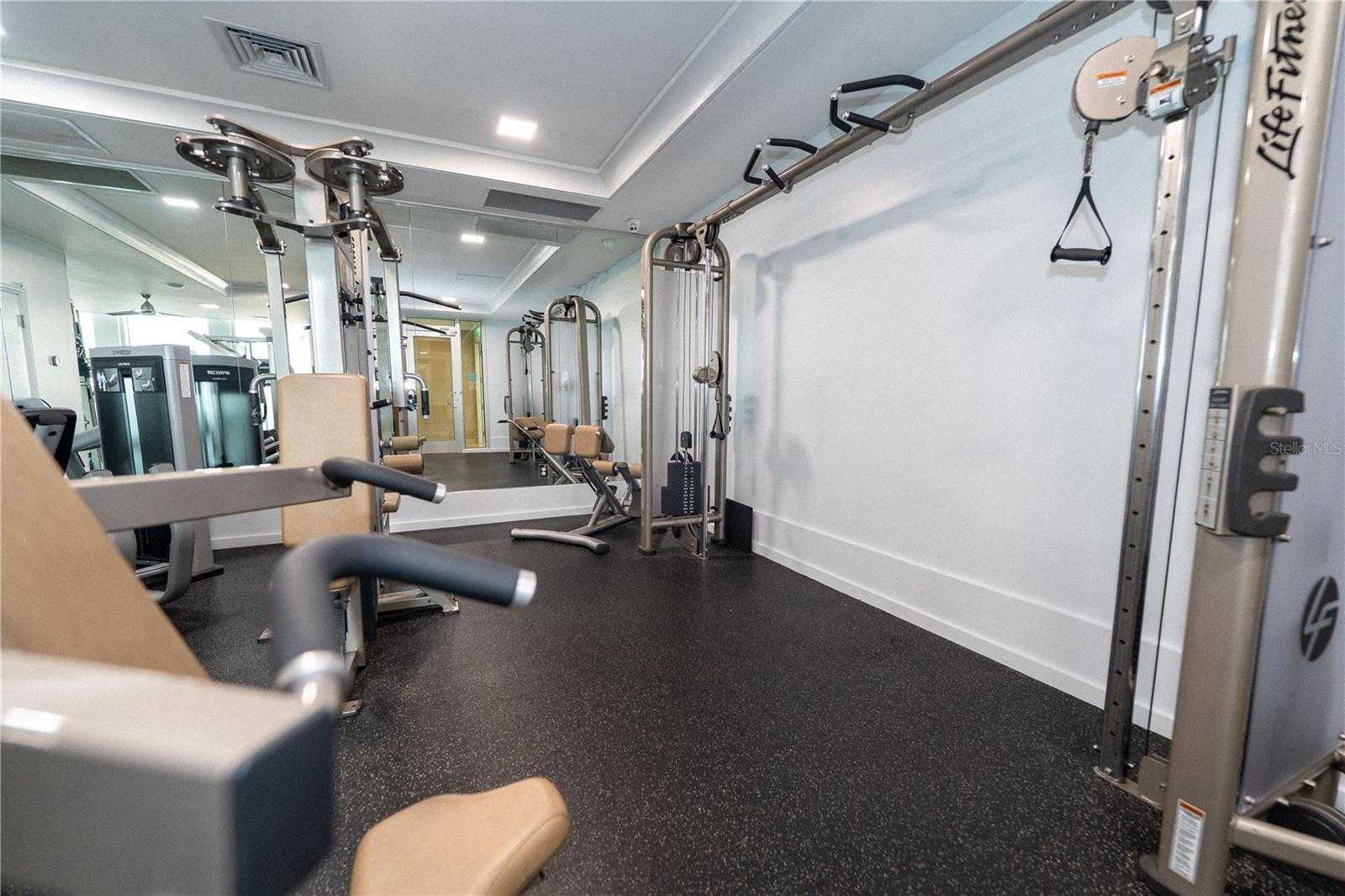 Image 26 of 30 For 1350 Main Street 200