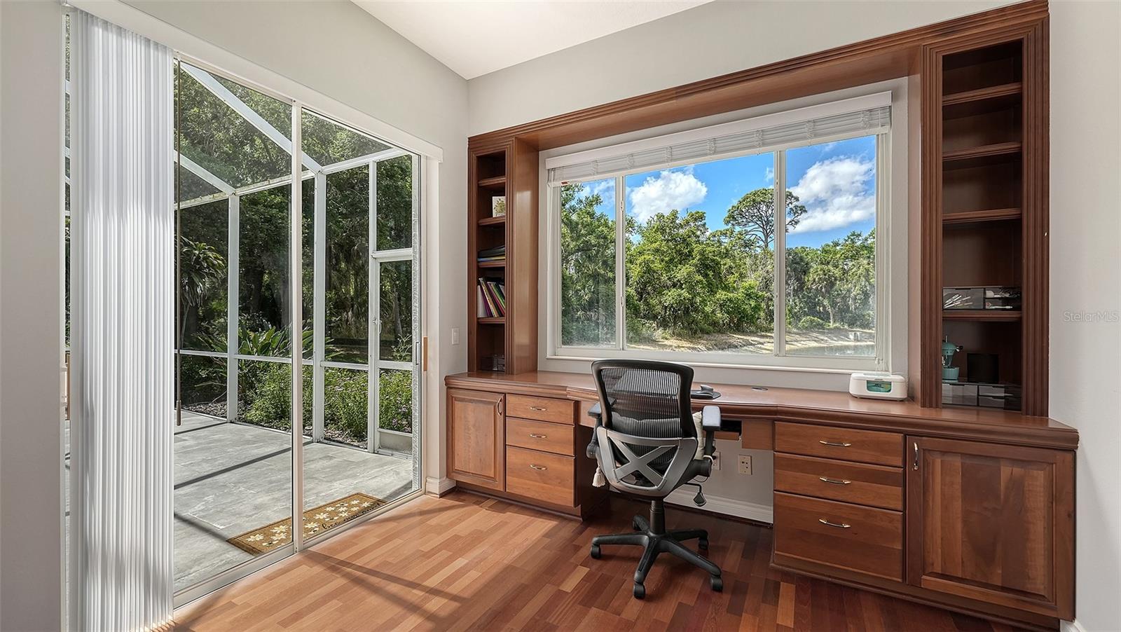 Image 13 of 21 For 9000 Willow Brook Drive