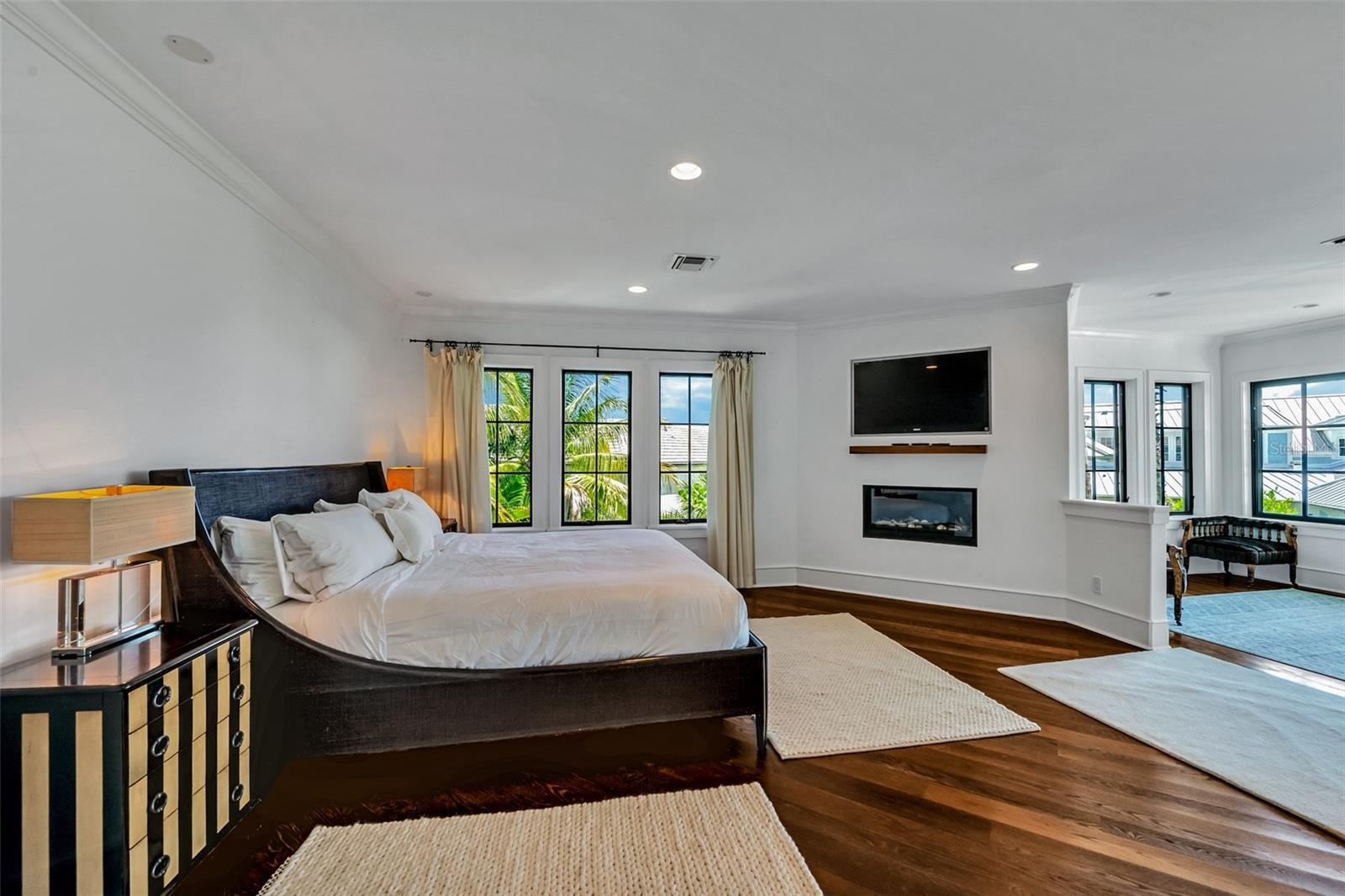 Image 17 of 61 For 103 Park Avenue