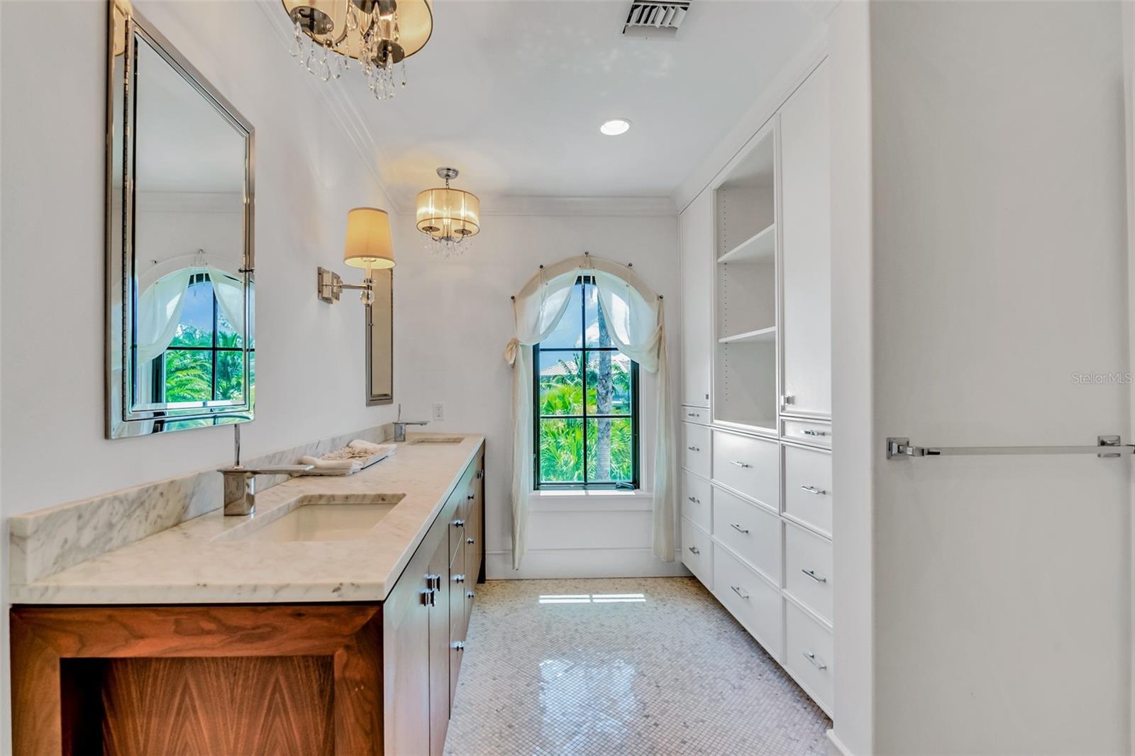 Image 20 of 61 For 103 Park Avenue