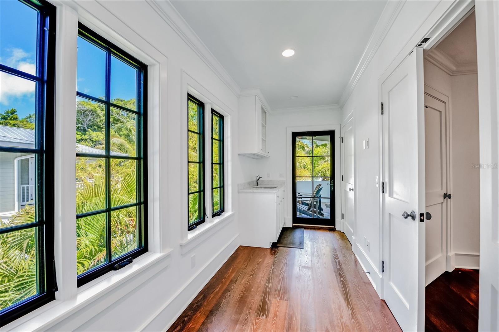 Image 30 of 61 For 103 Park Avenue