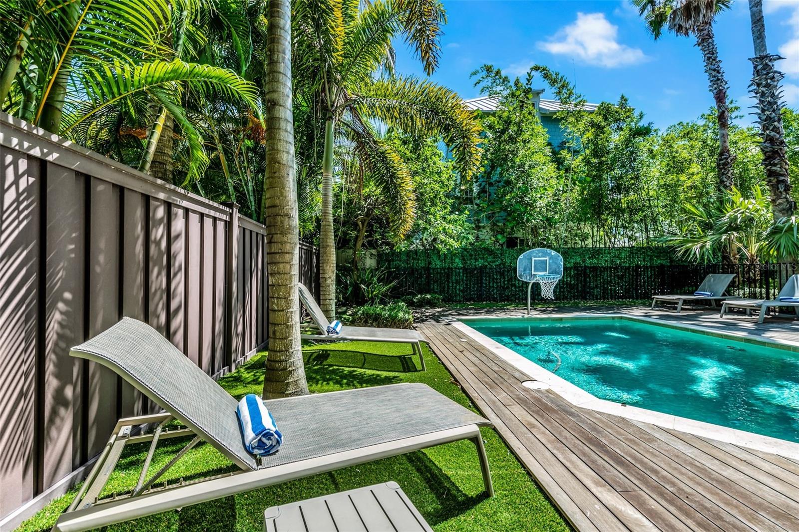 Image 51 of 61 For 103 Park Avenue