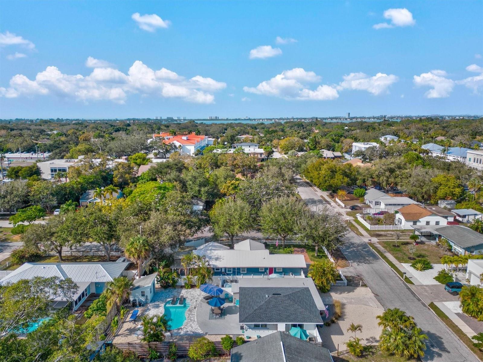 Image 25 of 52 For 2084 Grove Street B