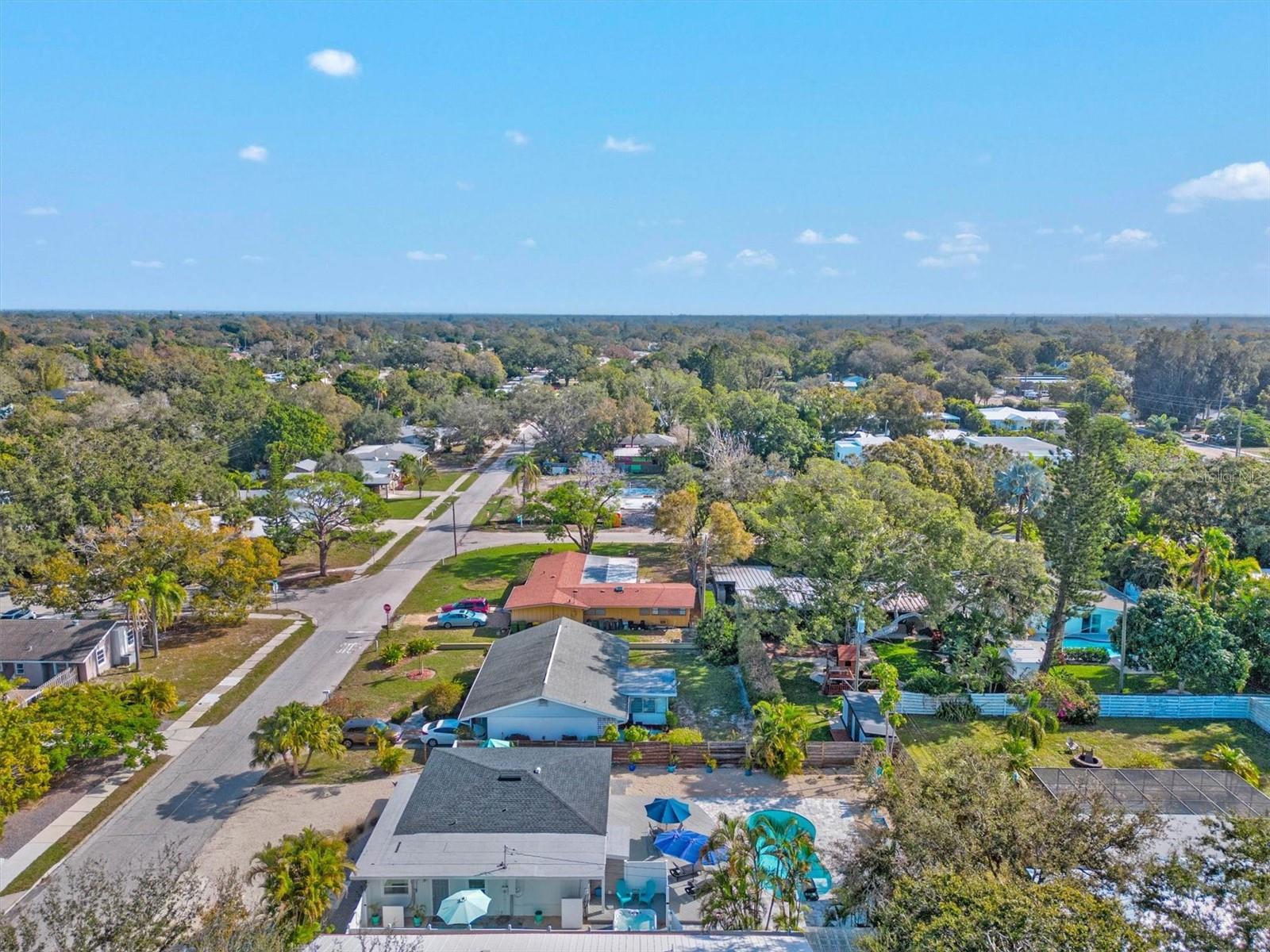 Image 28 of 52 For 2084 Grove Street B