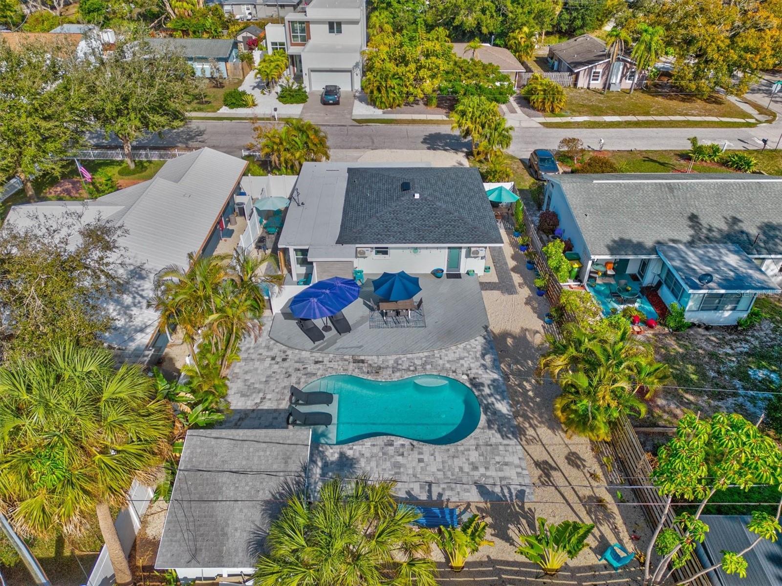 Image 29 of 52 For 2084 Grove Street B