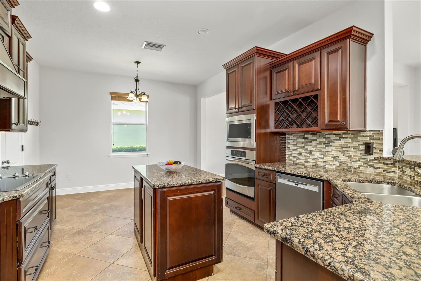 Image 17 of 71 For 5347 Mang Place