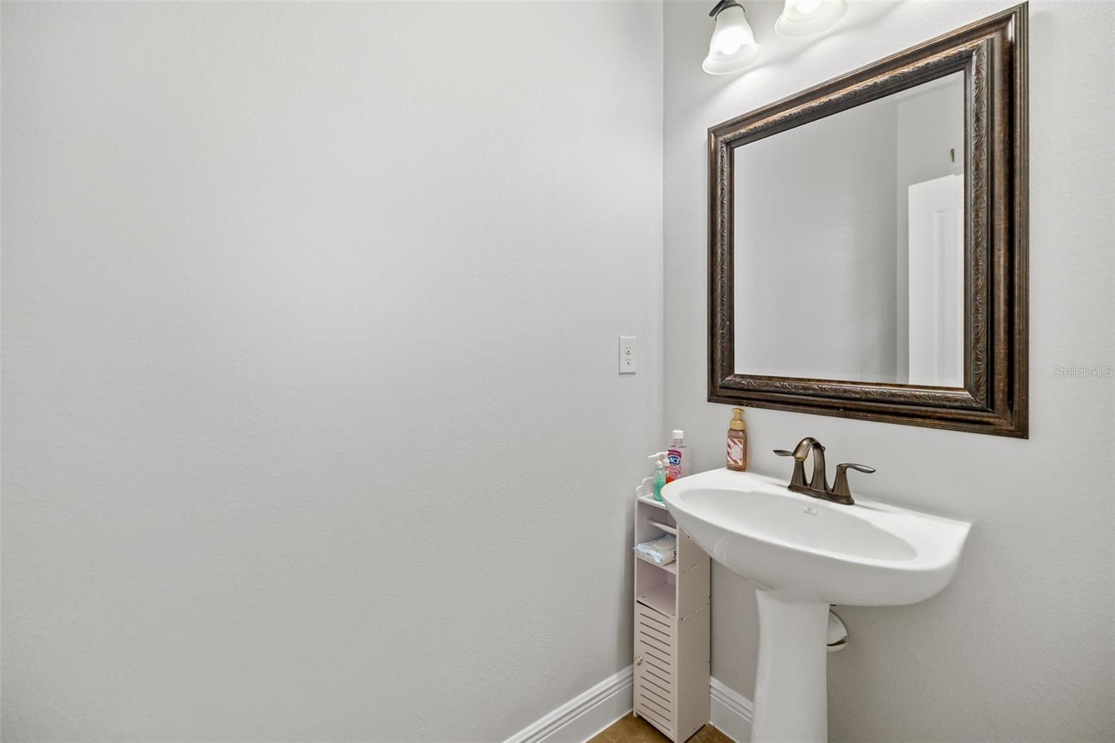 Image 30 of 71 For 5347 Mang Place