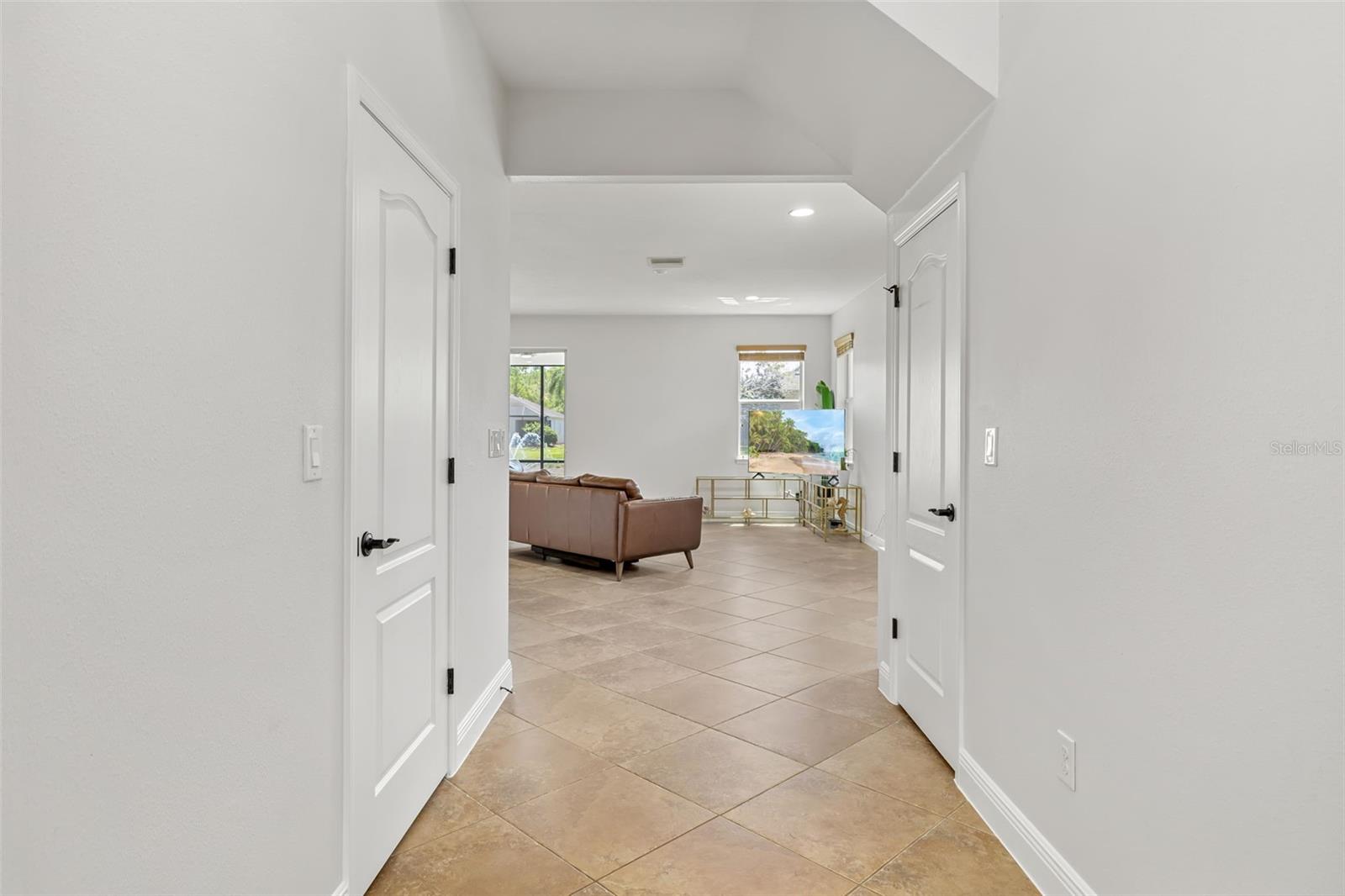 Image 6 of 71 For 5347 Mang Place