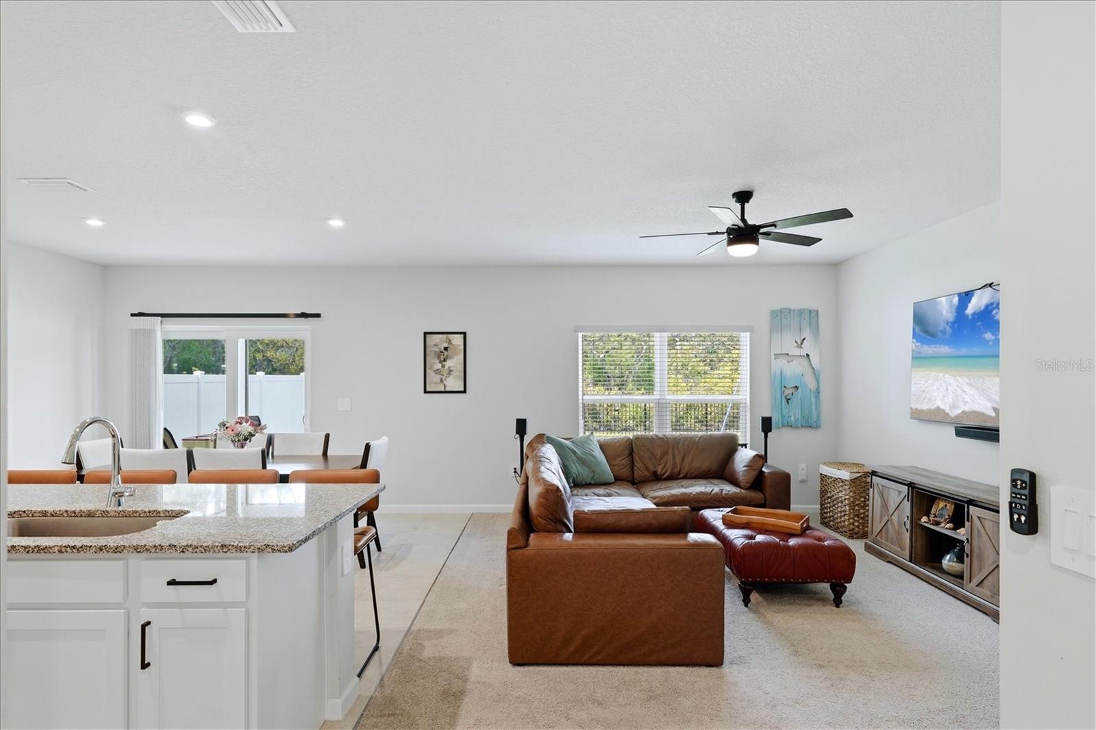 Image 11 of 34 For 806 170th Court E