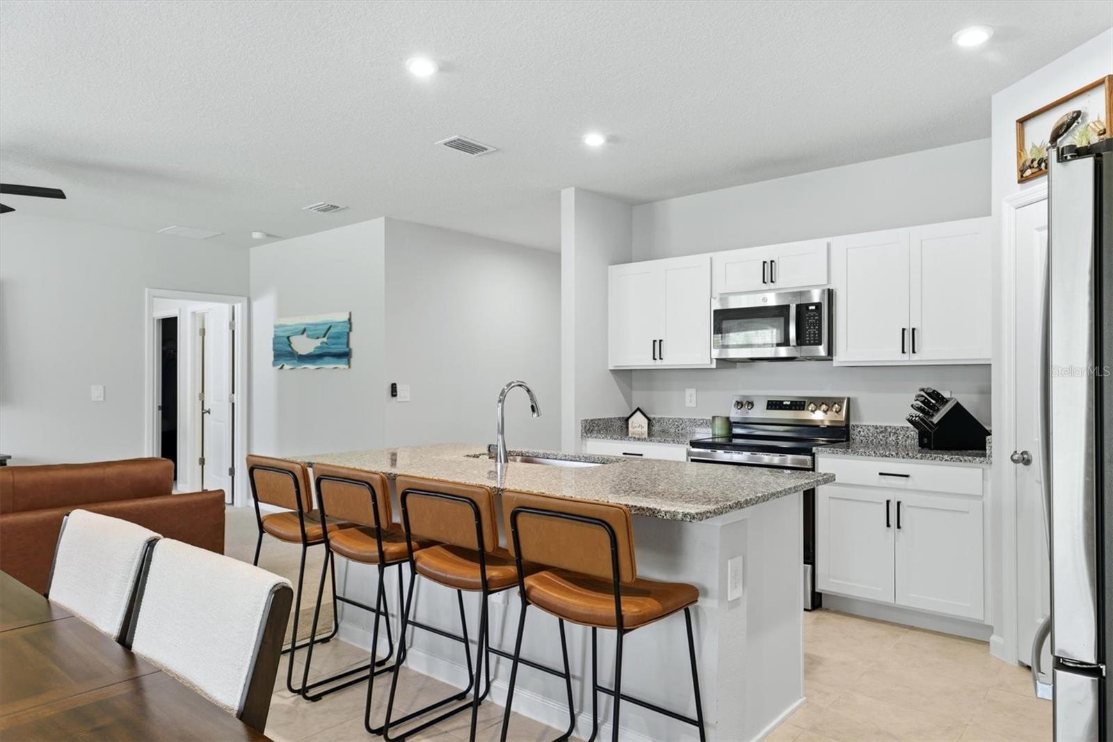 Image 14 of 34 For 806 170th Court E