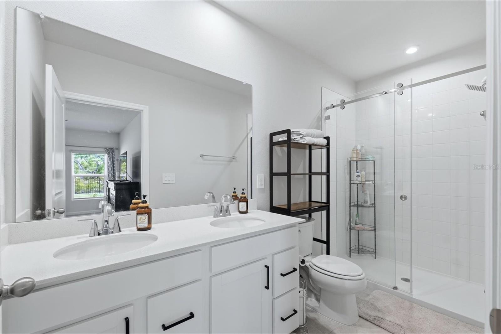 Image 18 of 34 For 806 170th Court E