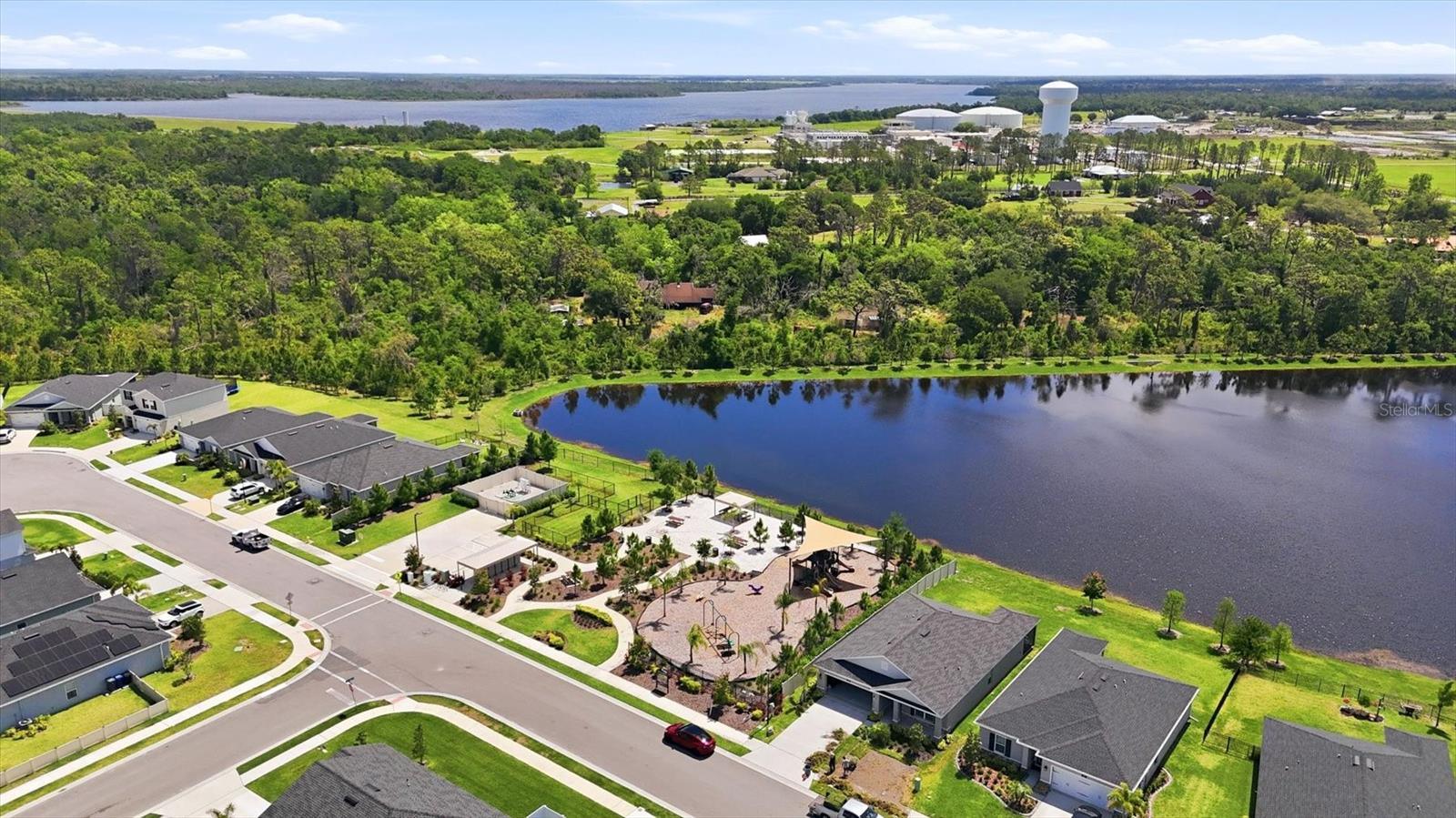 Image 28 of 34 For 806 170th Court E