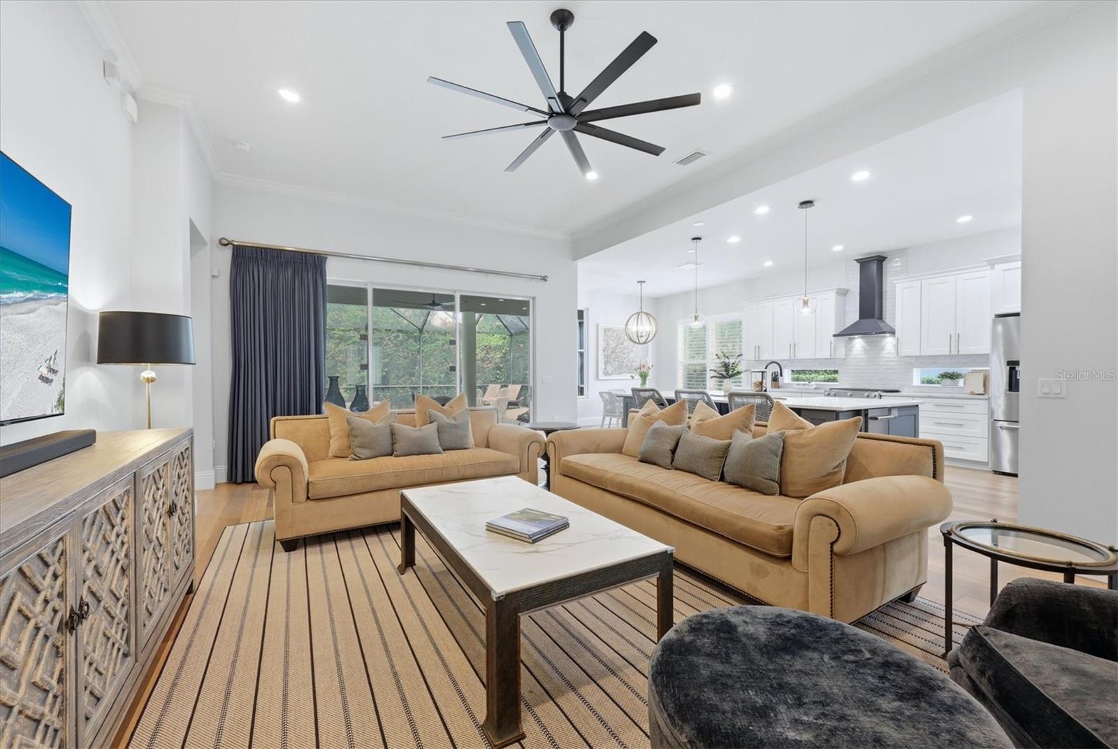 Image 18 of 53 For 12323 Thornhill Court