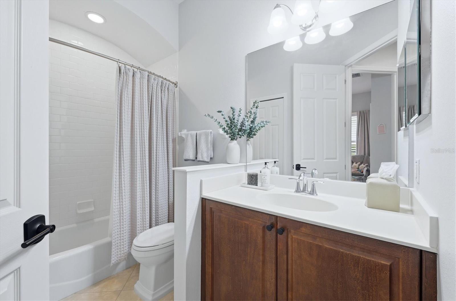 Image 29 of 53 For 12323 Thornhill Court