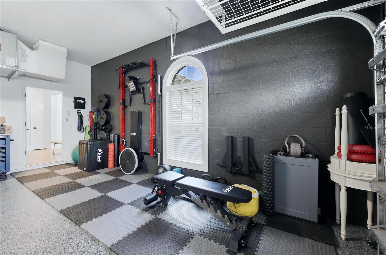 Image 34 of 53 For 12323 Thornhill Court