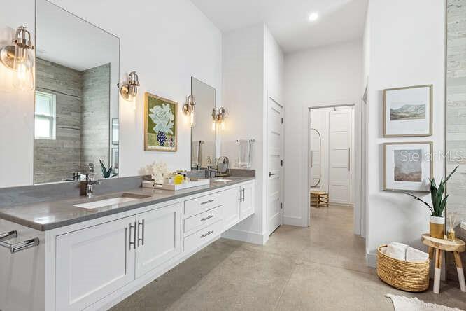 Listing photo id 15 for 4650 10th Street