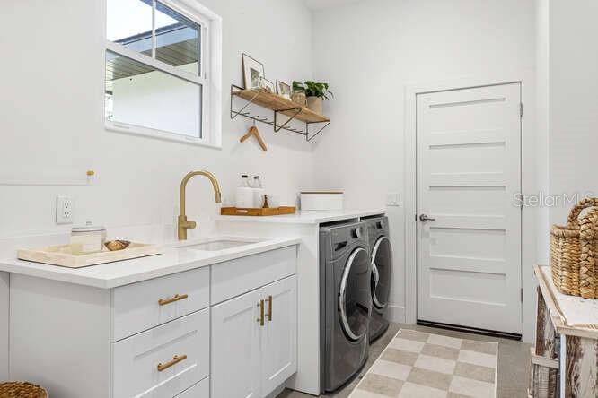 Listing photo id 18 for 4650 10th Street