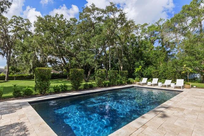 Listing photo id 27 for 4650 10th Street