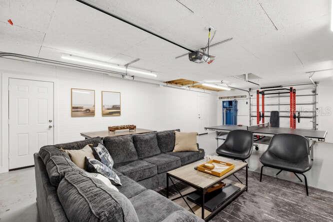 Listing photo id 32 for 4650 10th Street