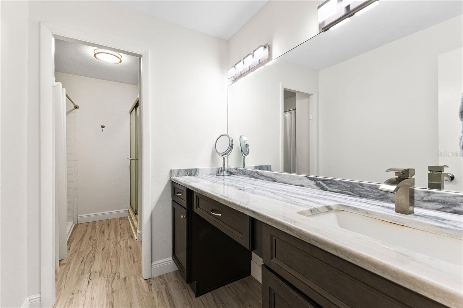 Image 21 of 40 For 100 Bluff View Drive 207b