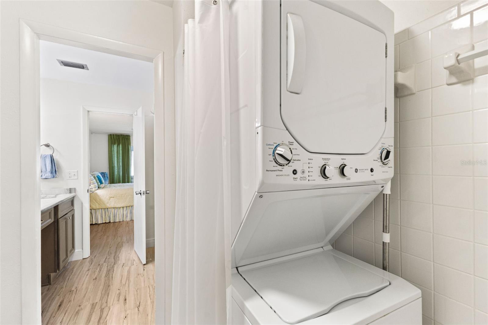 Image 24 of 40 For 100 Bluff View Drive 207b