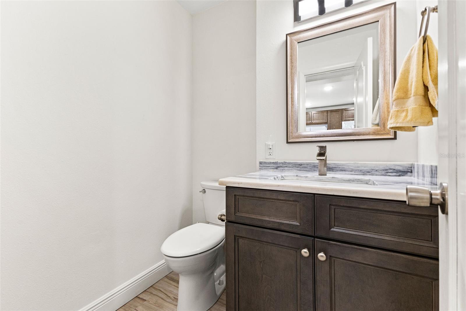 Image 26 of 40 For 100 Bluff View Drive 207b