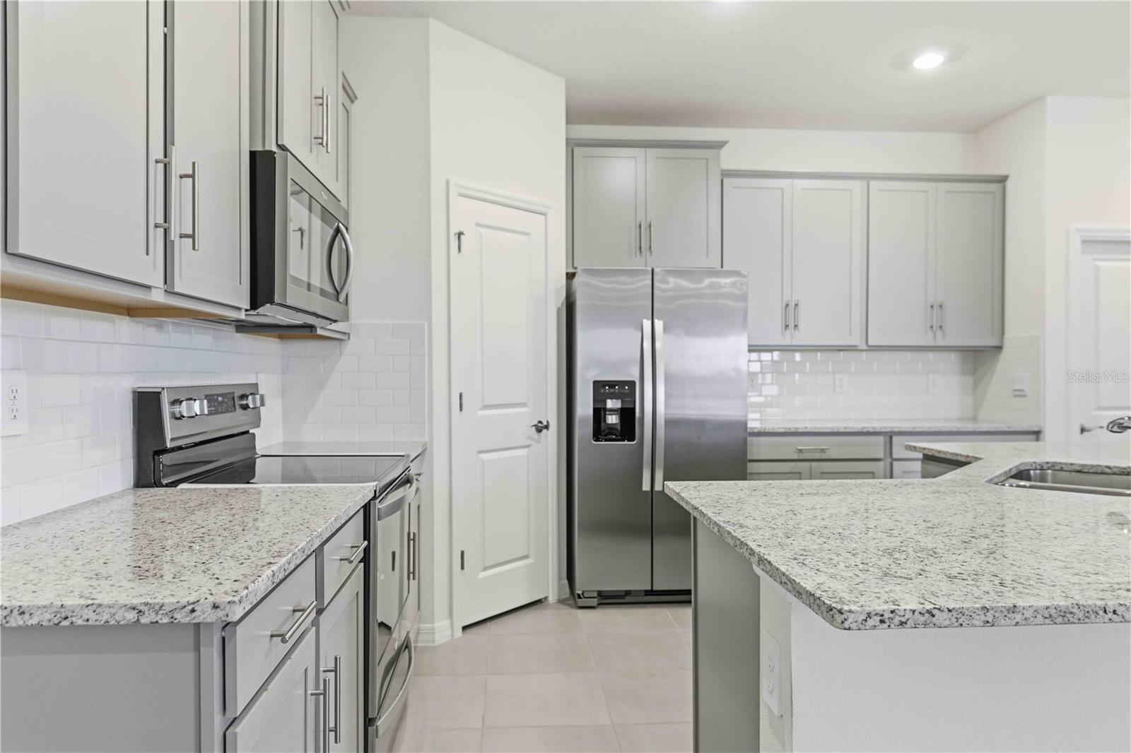 Image 11 of 82 For 17817 Pastureland Avenue