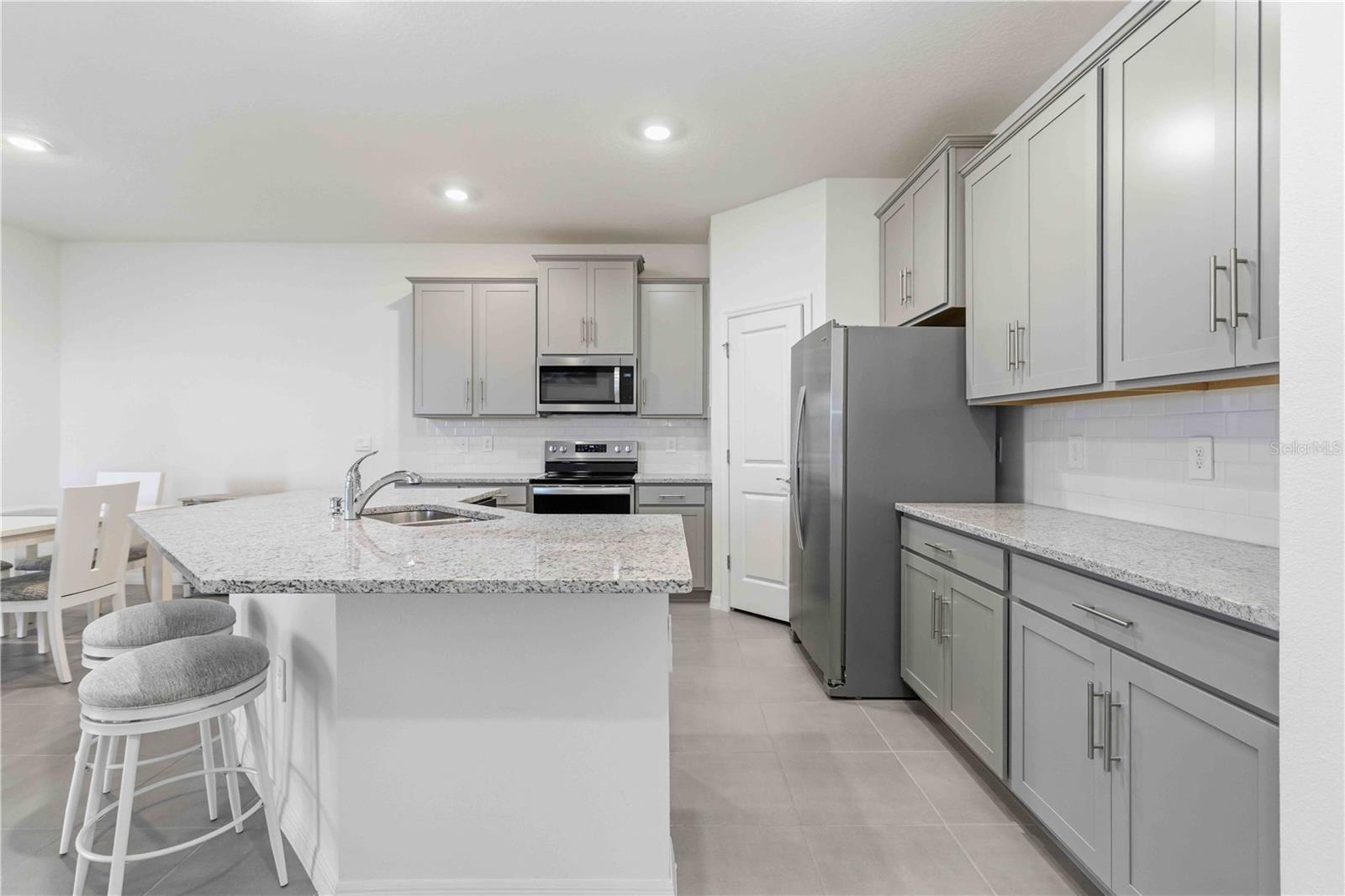 Image 12 of 82 For 17817 Pastureland Avenue