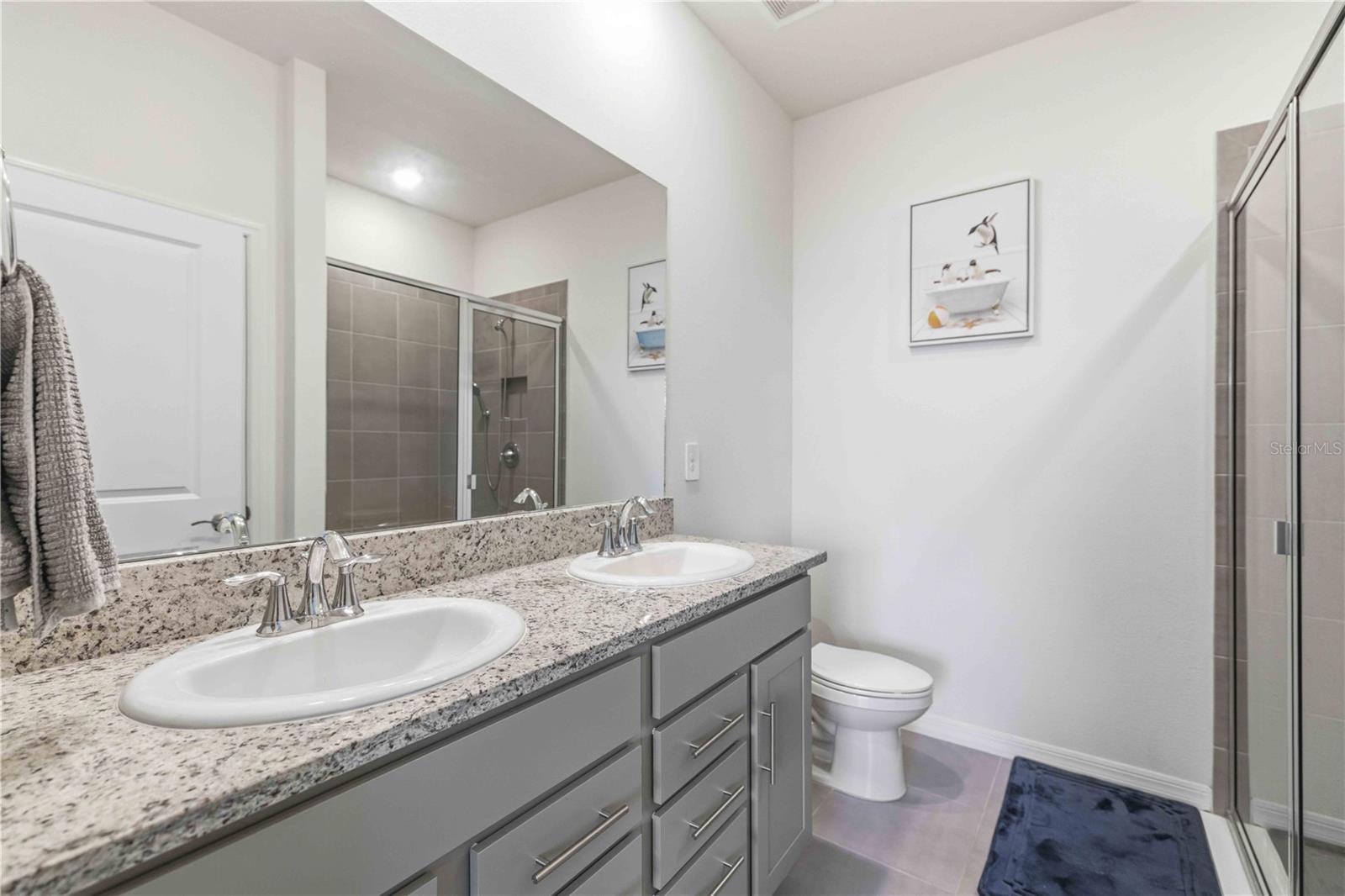 Image 21 of 82 For 17817 Pastureland Avenue