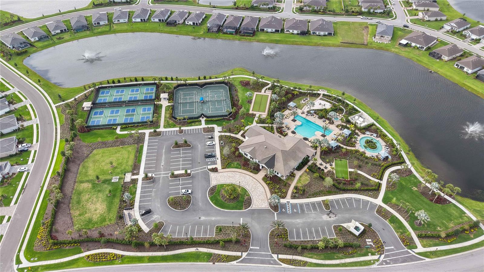 Image 38 of 82 For 17817 Pastureland Avenue