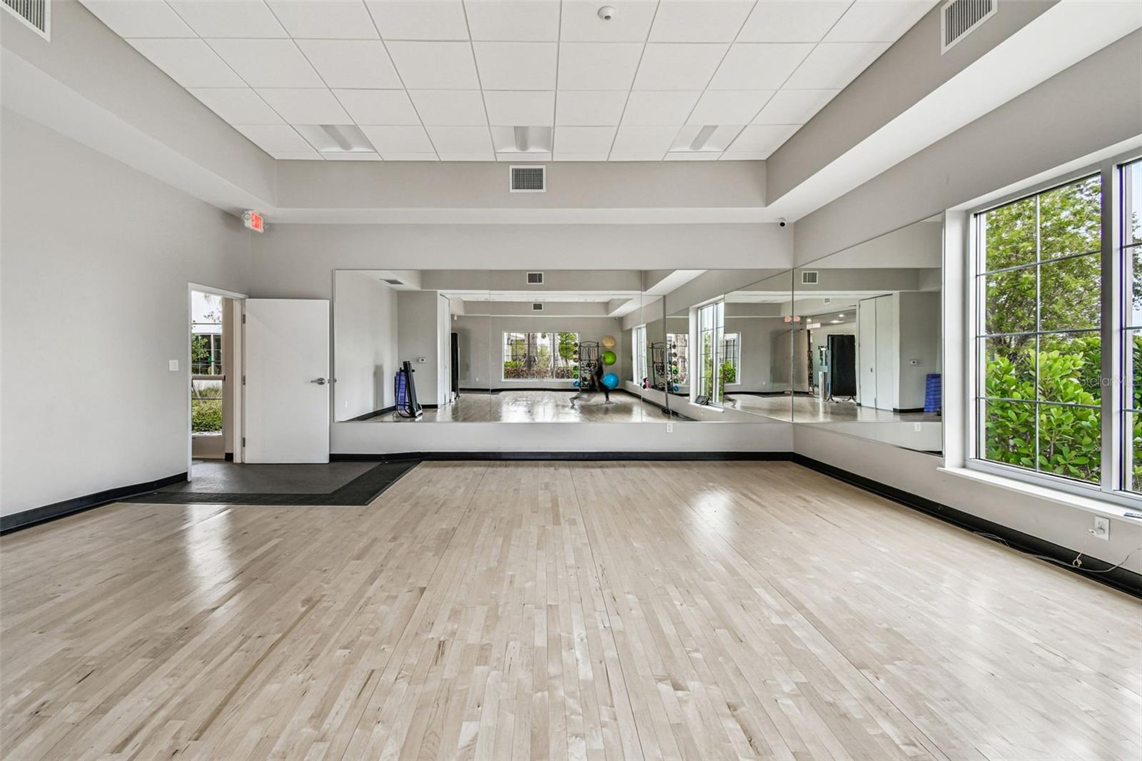 Image 65 of 82 For 17817 Pastureland Avenue