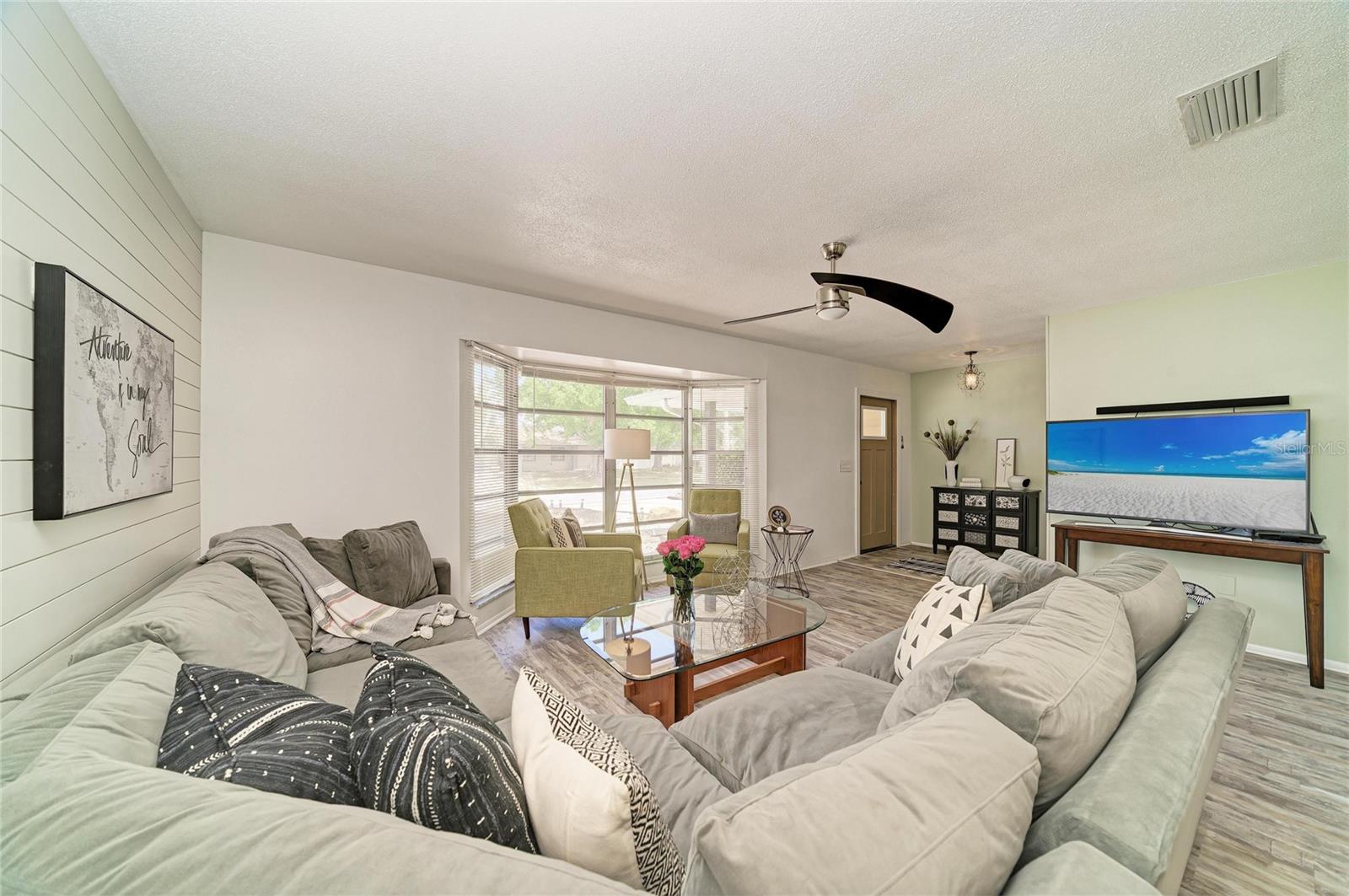 Image 12 of 51 For 3720 Allenwood Street