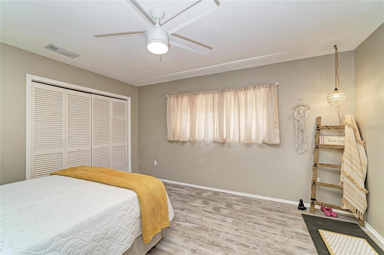 Image 35 of 51 For 3720 Allenwood Street