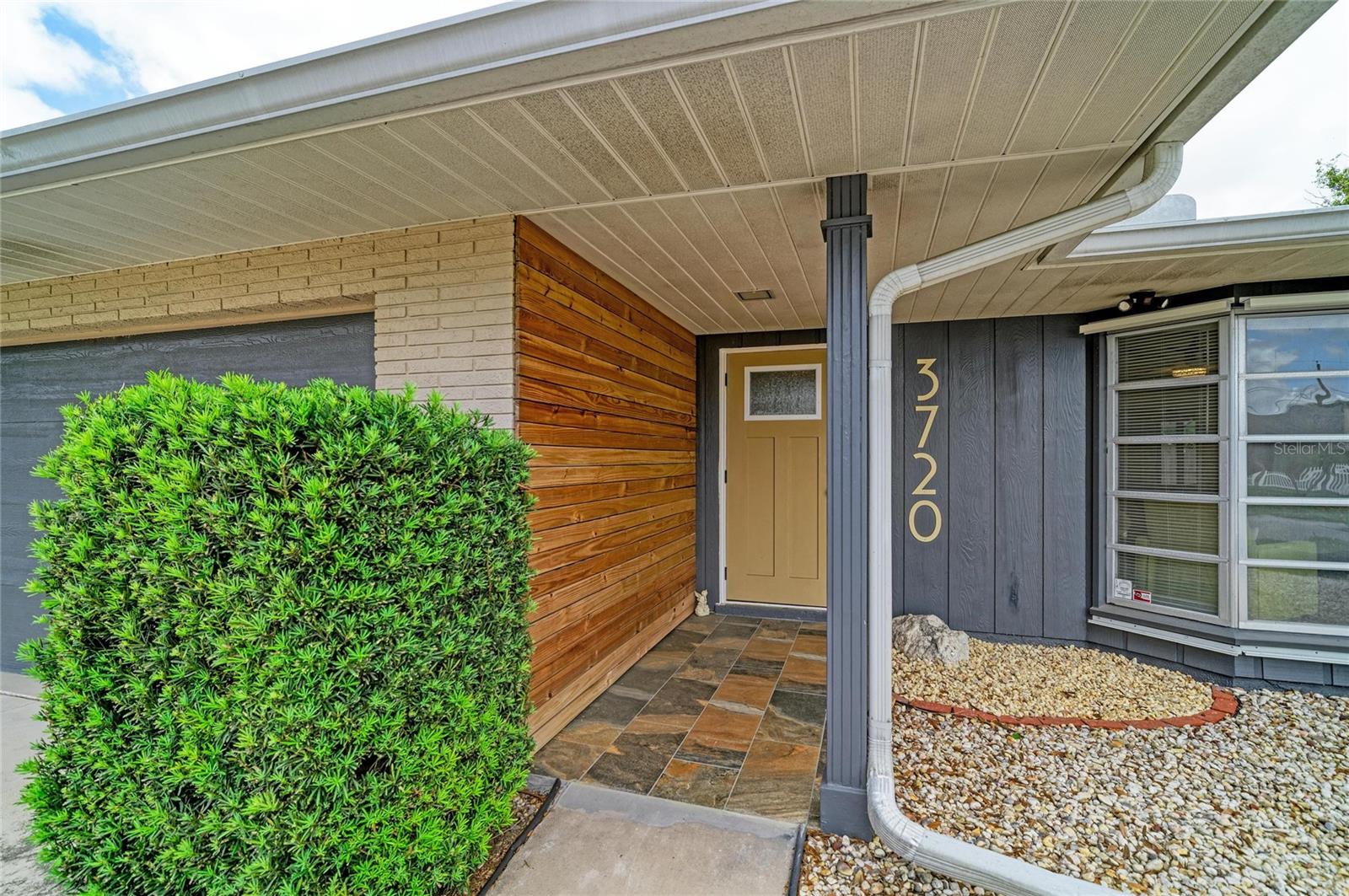 Image 4 of 51 For 3720 Allenwood Street