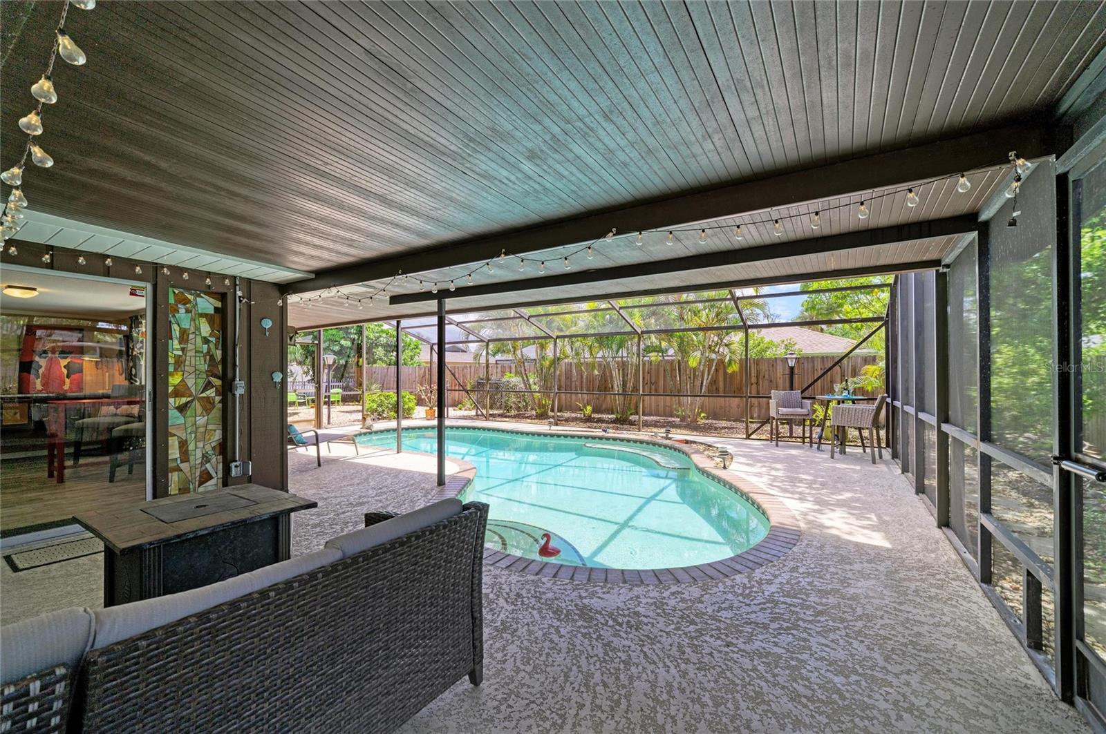 Image 5 of 51 For 3720 Allenwood Street