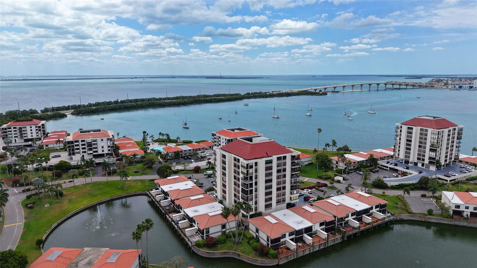 Image 29 of 76 For 6294 Bahia Del Mar Circle 804