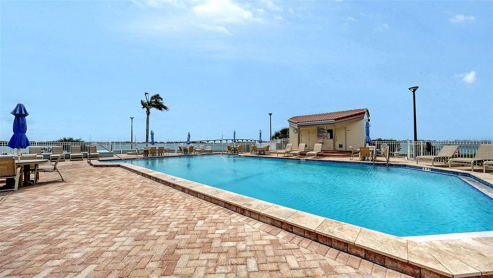 Image 35 of 76 For 6294 Bahia Del Mar Circle 804