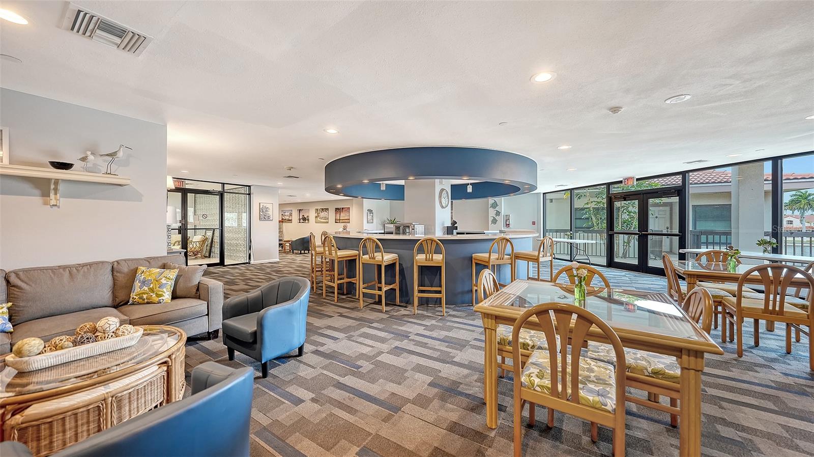 Image 41 of 76 For 6294 Bahia Del Mar Circle 804