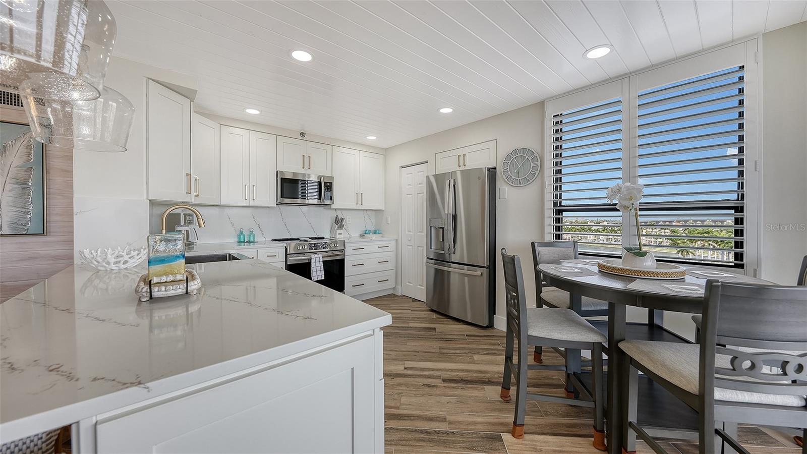 Image 64 of 76 For 6294 Bahia Del Mar Circle 804