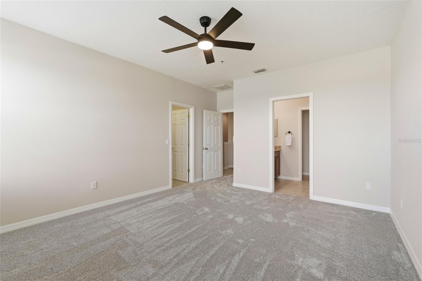 Image 18 of 35 For 1386 Grantham Drive