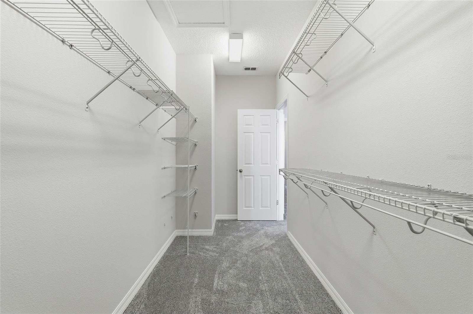 Image 19 of 35 For 1386 Grantham Drive