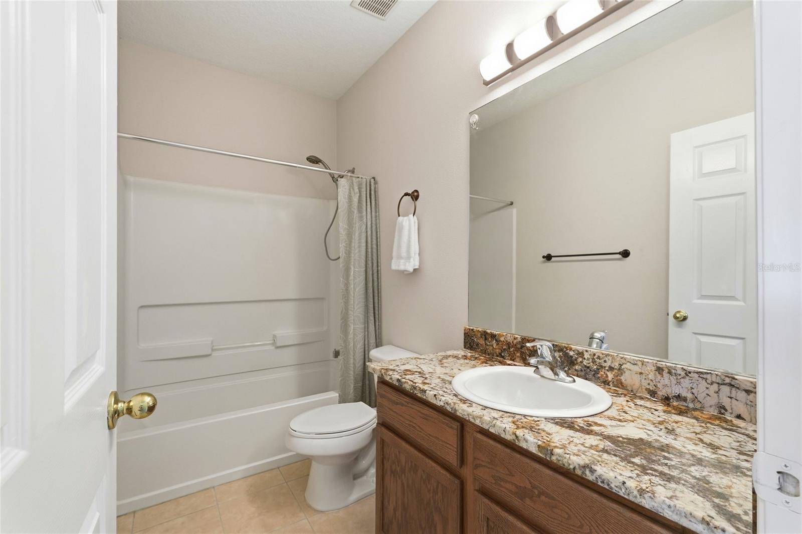 Image 25 of 35 For 1386 Grantham Drive