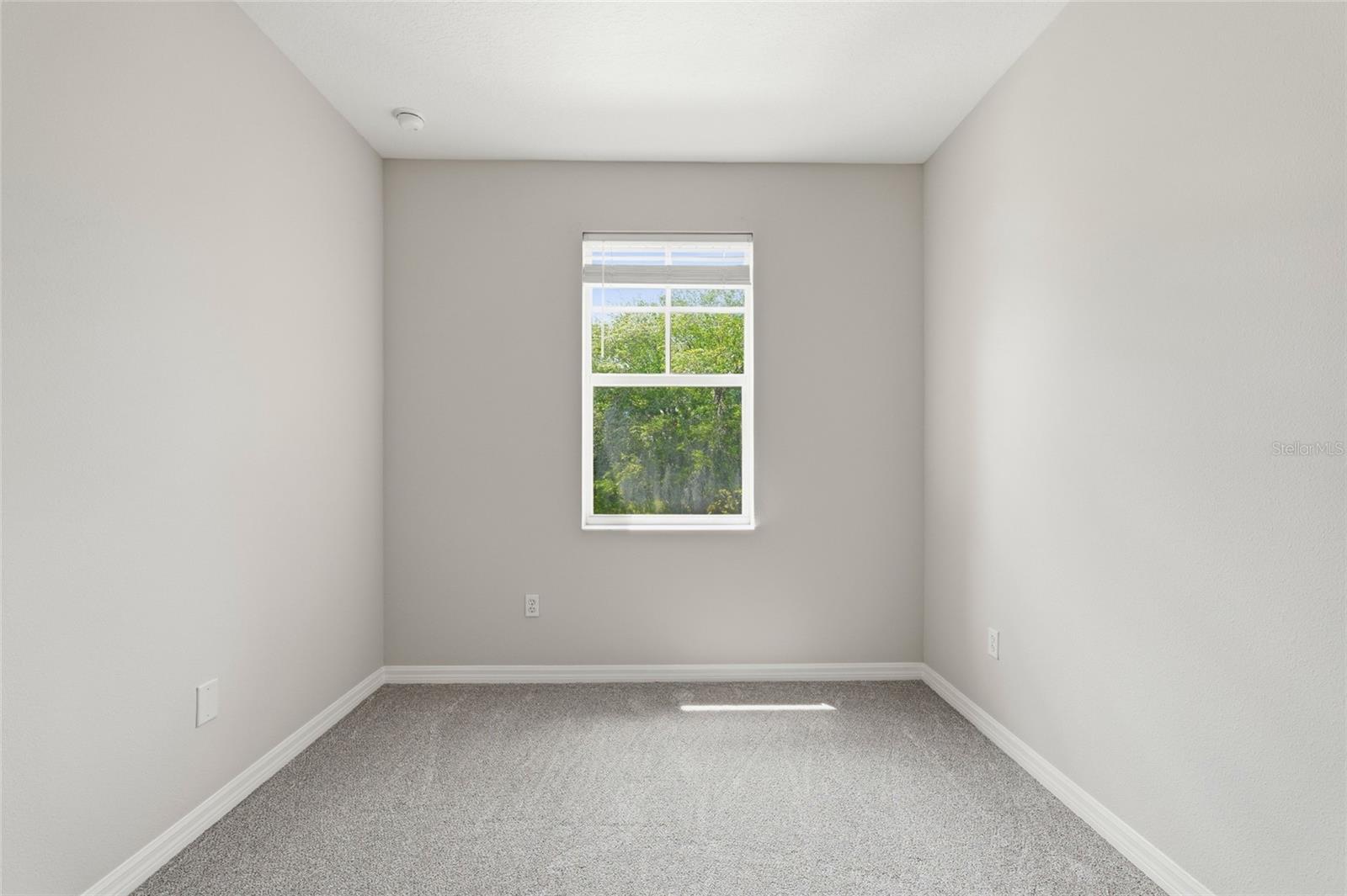 Image 26 of 35 For 1386 Grantham Drive