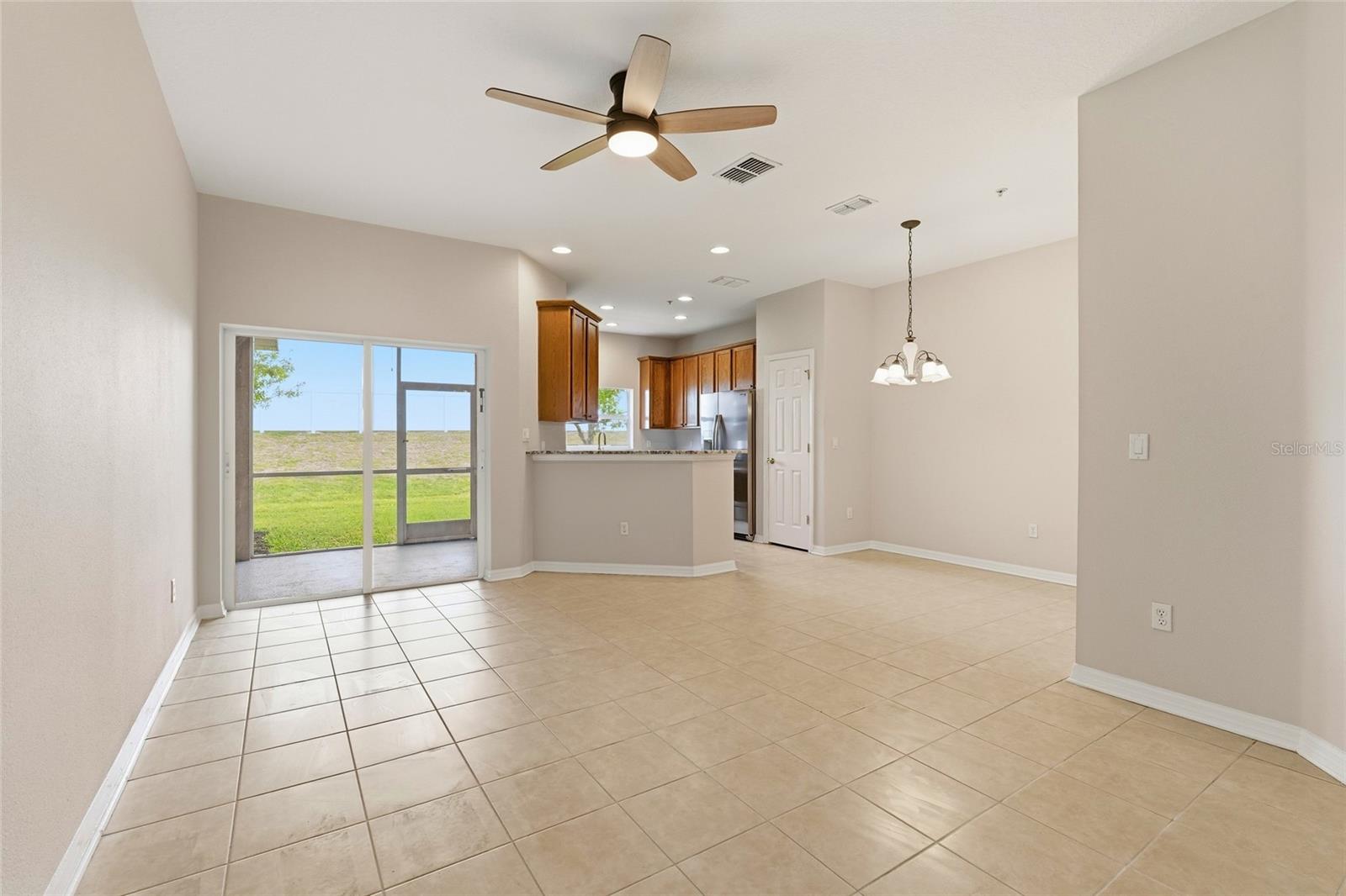 Image 4 of 35 For 1386 Grantham Drive