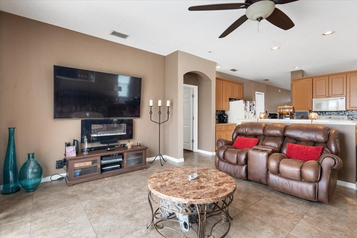 Image 20 of 32 For 5742 48th Street Circle E