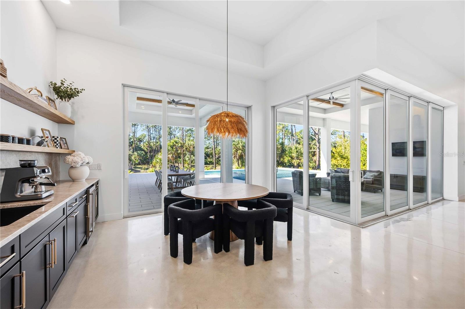 Image 13 of 86 For 143 Creek Drive Se