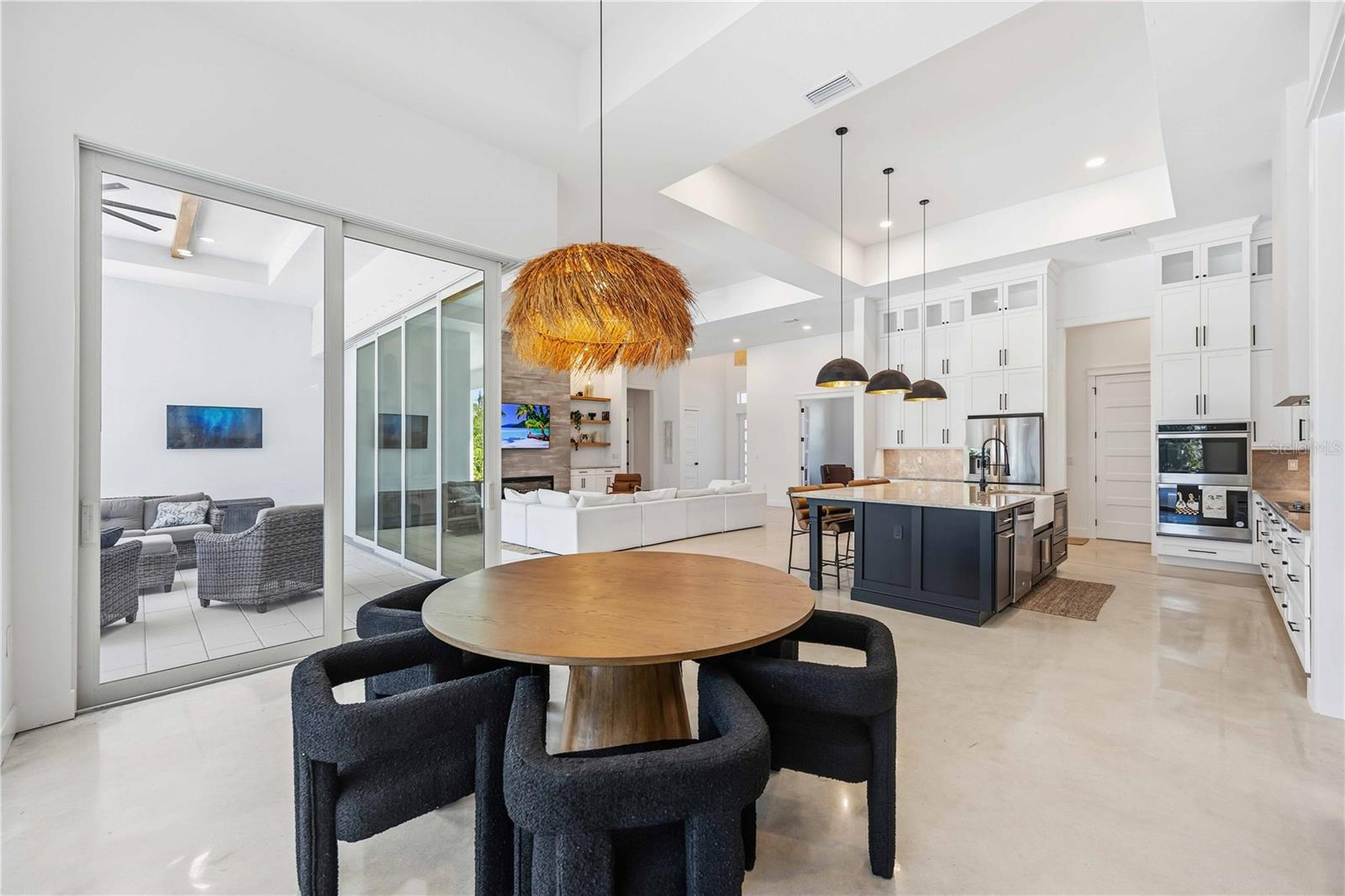 Image 16 of 86 For 143 Creek Drive Se