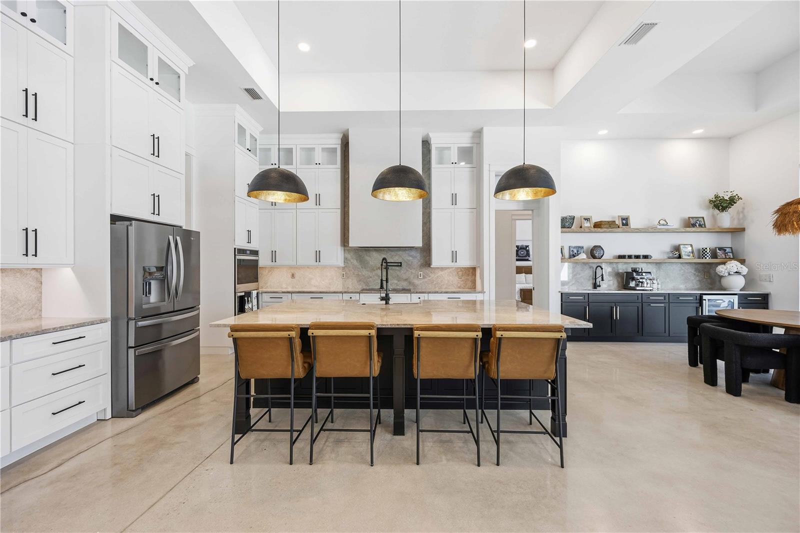 Image 19 of 86 For 143 Creek Drive Se