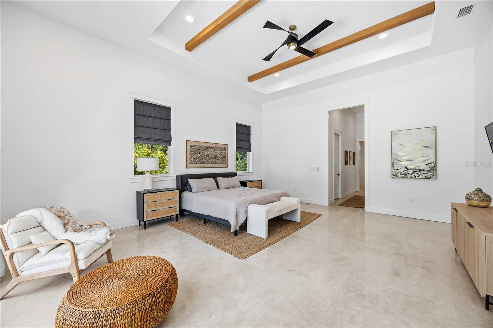 Image 29 of 86 For 143 Creek Drive Se