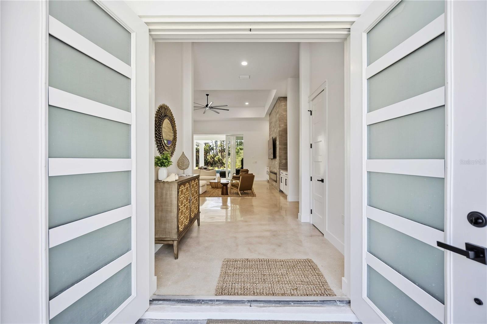 Image 3 of 86 For 143 Creek Drive Se